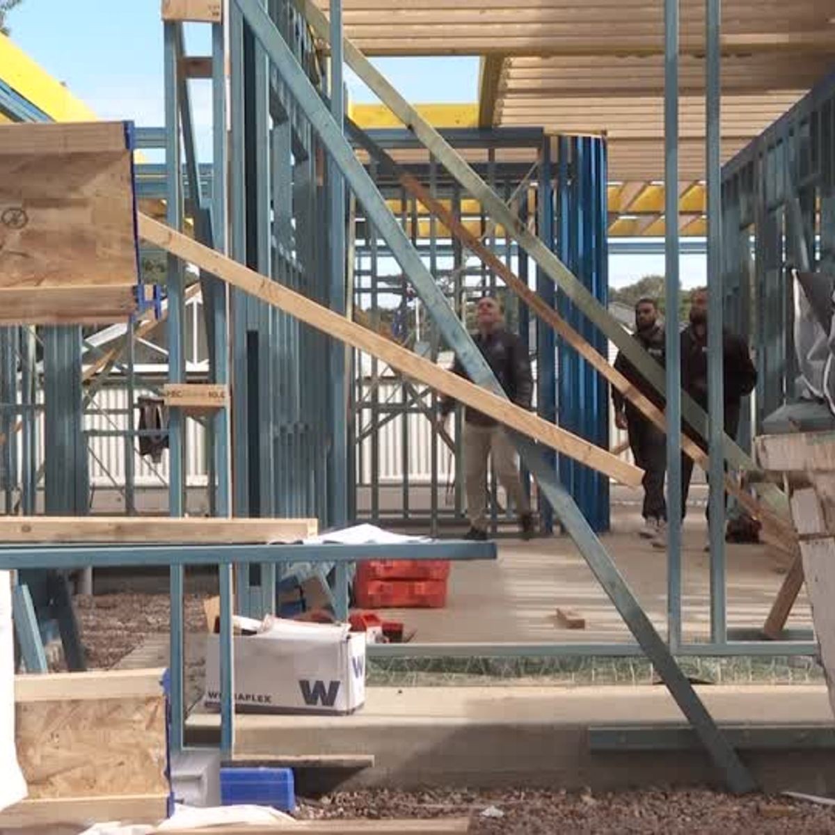 Australia’s Housing Target Comes Under Pressure as Builders Reach Capacity