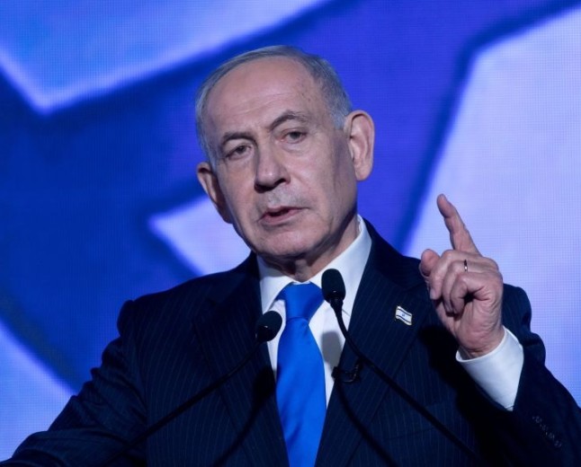 Netanyahu praises stabbed Indian pilot for saving lives on Flydubai flight